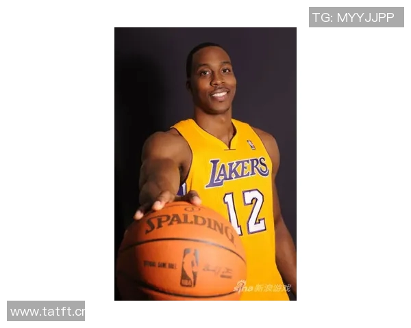 洛杉矶湖人官方微博的动态与粉丝互动