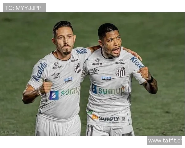 弗鲁米嫩与塞阿拉历史交锋回顾及球队发展历程分析 弗鲁米嫩与塞阿拉历史交锋回顾及球队发展历程分析